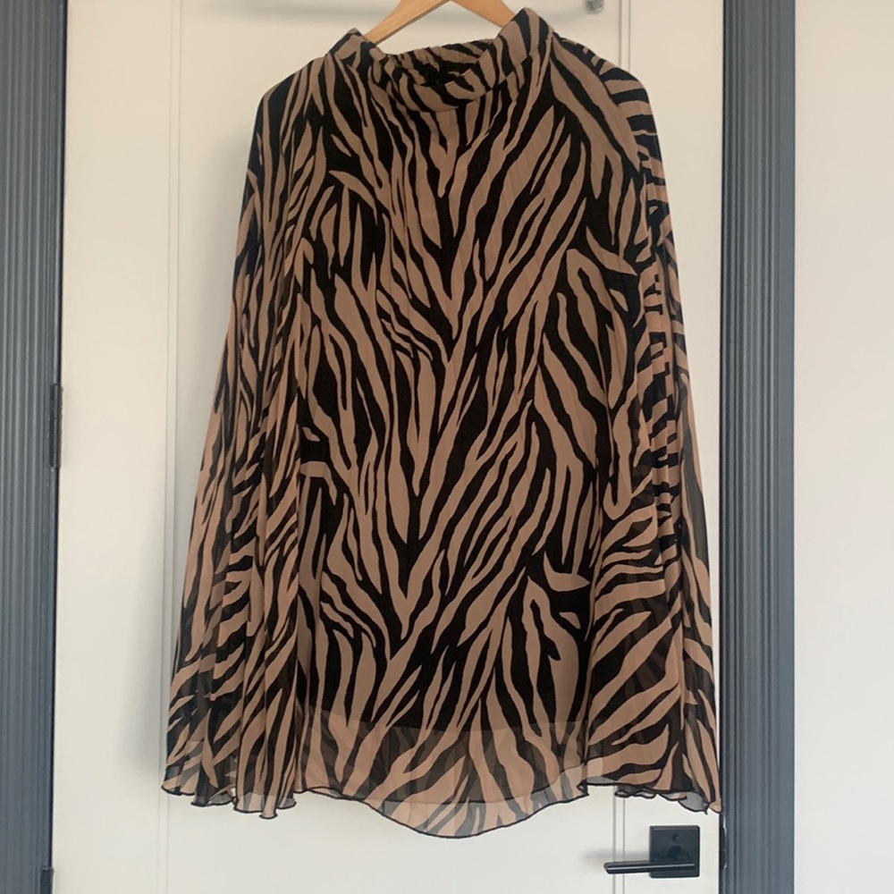 Leopard print long skirt